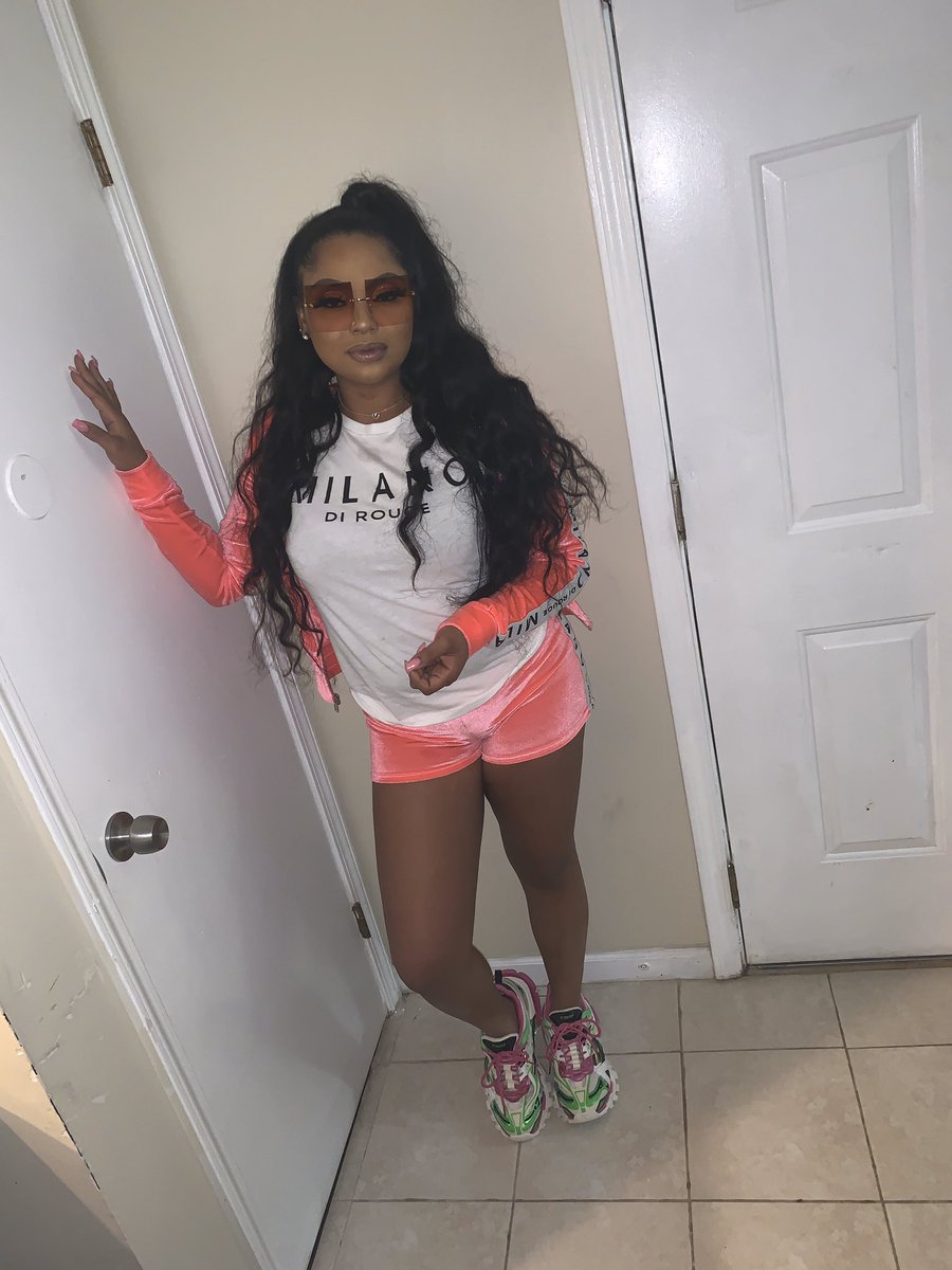 Inter_LEXual's tweet photo. How she only 21💞? #savageyear #periodddddd #birthdayrecap https://t.co/vR6kZTIepL