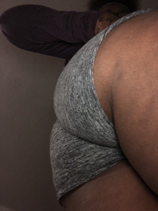 I just want to sit this on your face #dafinestcreations https://t.co/txA0S9NPx3<a href="/tag/dafinestcreations"class="tags">#dafinestcreations</a>