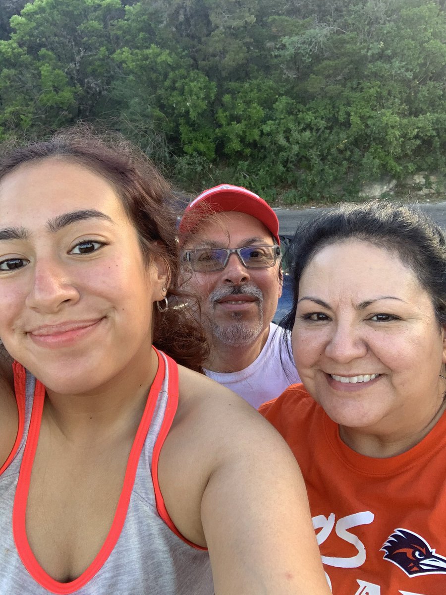 JulesR2001's tweet photo. We went out and enjoyed nature today at Gardner State Park.  It was beautiful. https://t.co/hnJSNFOJxY