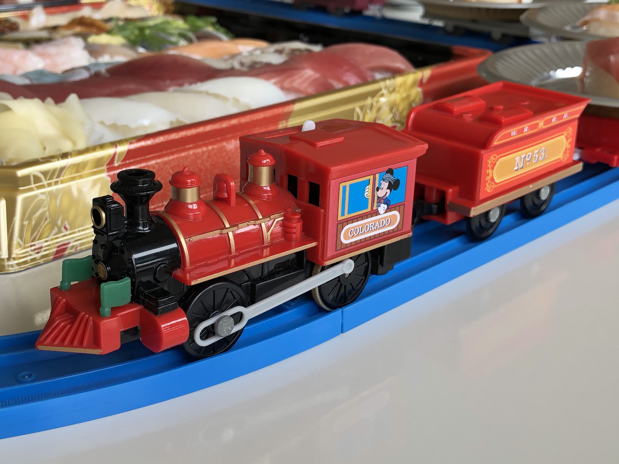 画像 牽引はディズニーのウエスタンリバー鉄道の機関車 T Co Zsh6farw9p まとめダネ 画像 牽引はディズニーのウエスタンリバー鉄道の機関車 T Co Zsh6farw9p まとめダネ