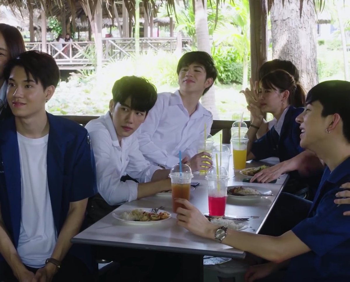_inThisCorner_'s tweet photo. the most famous               YOU 
one in your circle     and your friends 
of friends 

 #ENOFLOVEep8 
#VeeMark #YinWar https://t.co/47WeYJIWYj