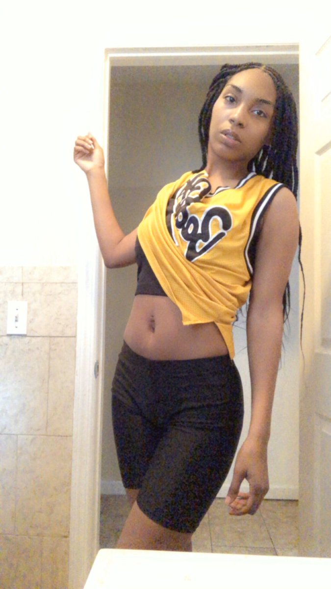 Zaribanks's tweet image. - You ain’t gotta tell me , I know niggas Envious #BossAttitude #MeanMugfuckbeingNice