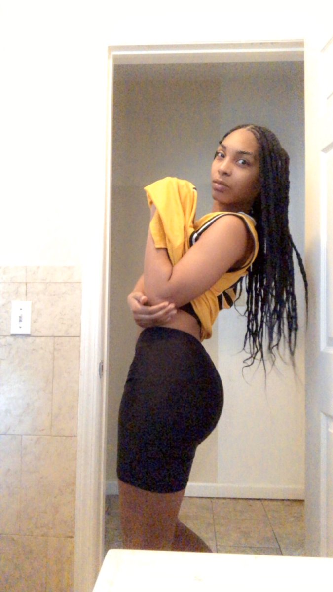 Zaribanks's tweet image. - You ain’t gotta tell me , I know niggas Envious #BossAttitude #MeanMugfuckbeingNice