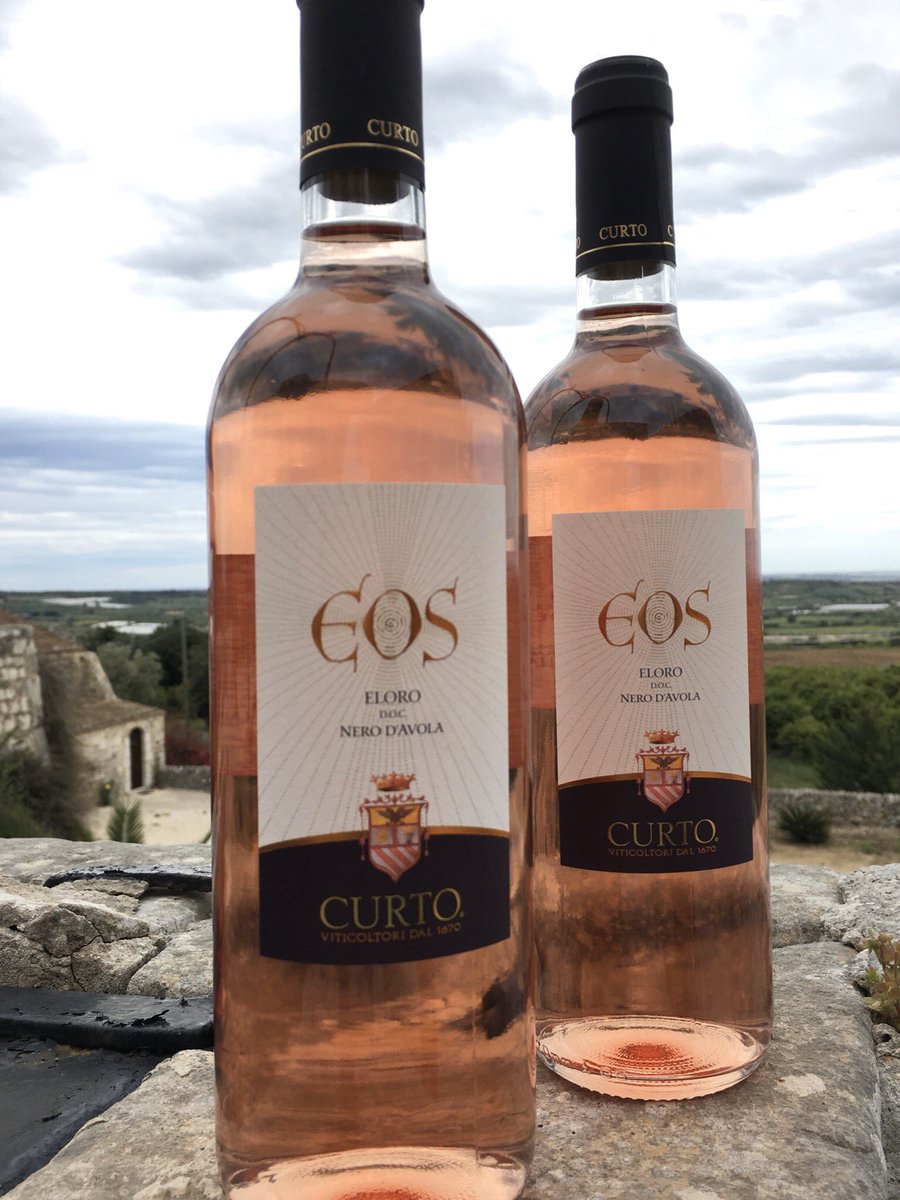 Pronto il nostro Eos Eloro Doc rosato 2019, ha il colore dell’aurora!😍 #elorodocrosato #iostappoacasa #spediamoovunque #valdinoto
