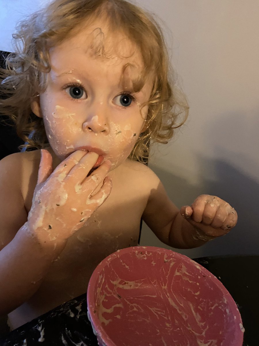 Tmurraay_'s tweet photo. Messy yet cute https://t.co/mWff8XZamG