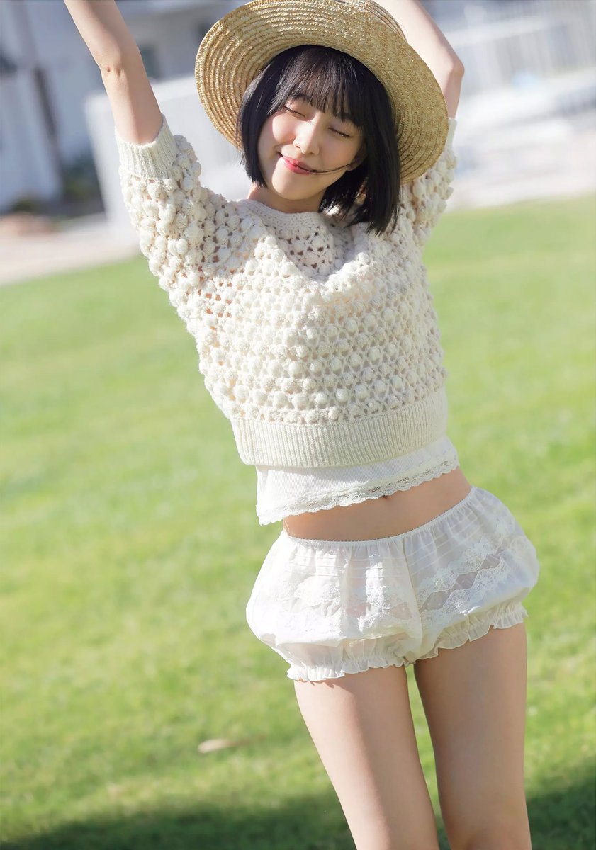 sakab777's tweet photo. ブログの舌だし画像がエロすぎて昨夜は未央奈で2回抜きました。ぶっかけもしたいなぁ。 https://t.co/ZsrVQRlRsn