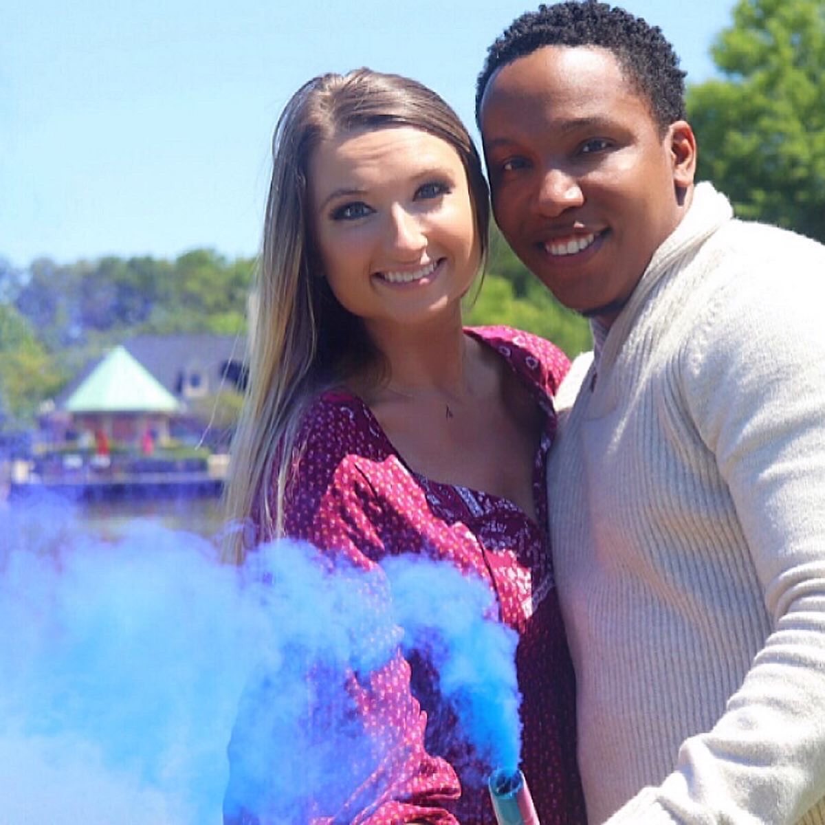 amyferrell's tweet photo. It’s a BOY!!! I’m still in shock but we are overjoyed💚💙 #EzraBrooks#BoyMom https://t.co/ksEYWeRuXH