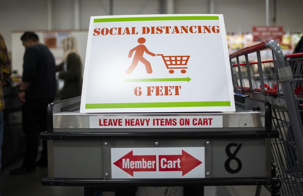 FASTSIGNSdfw's tweet photo. Social distancing is the best way to prevent the spread of COVID-19. Communicate the important message to your customers and employees with eye-catching signs. https://t.co/nUu8RdcNwn

#fastsigns #fastsignsdallas #dallassigns #dallasstrong #cedarhillstrong #inthistogether https://t.co/Szs8po7vGq