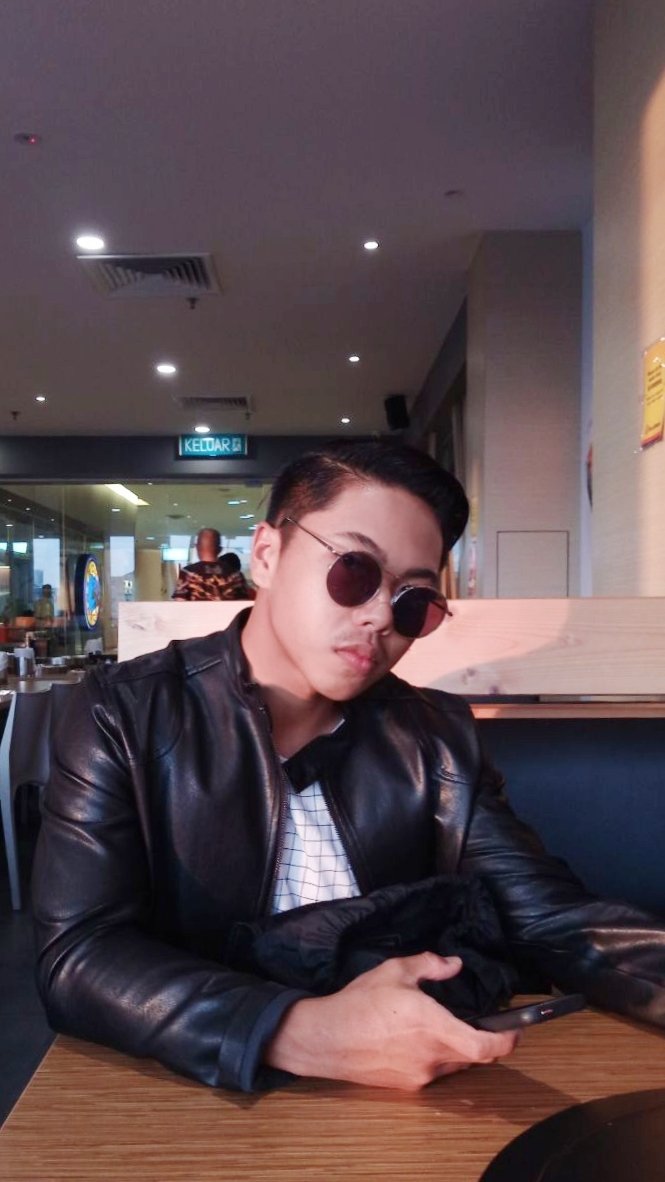 EffyzieMuhamad's tweet photo. Jom date Seoul Garden lepas habis MCO 💕🌹 https://t.co/9uiUu3tKk6