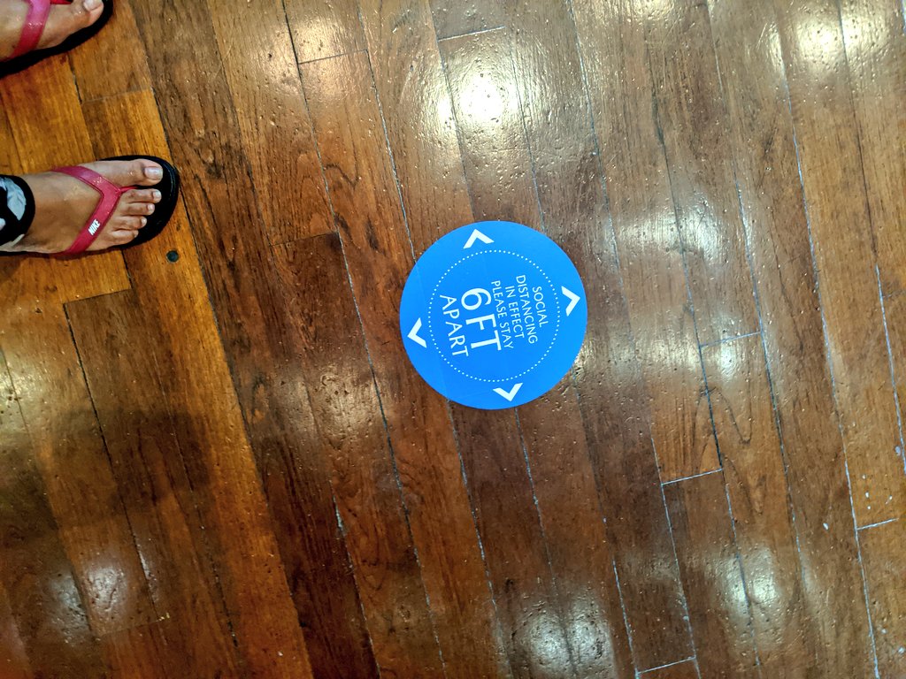 Since <a href="/bangkokgardento/">BangkokGarden</a> is my mom's favourite restaurant, we're going to surprise her with dinner tonight. If you call the restaurant to order directly &amp; pick it up yourself, you can use code #Foodie20 for 20% off until May 17!