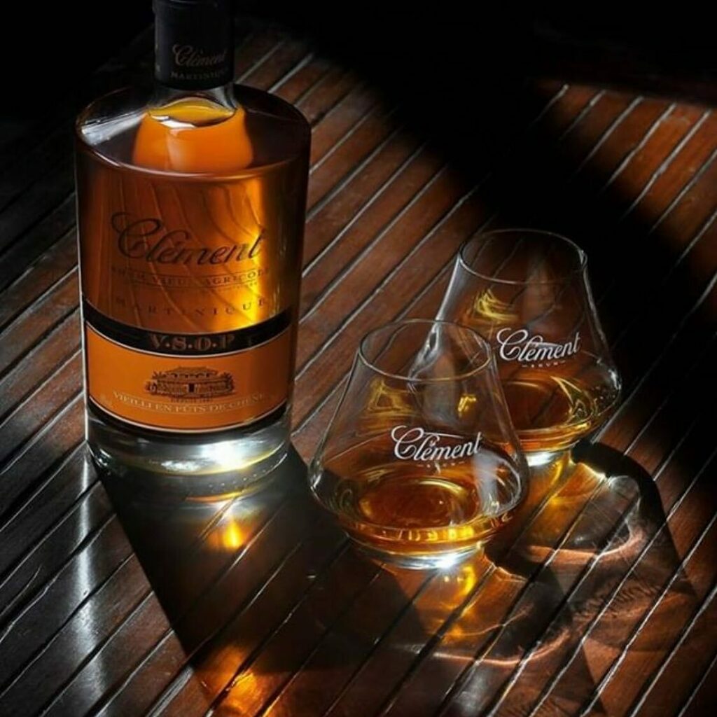 Et, avec le gâteau au chocolat, un p’tit verre de #rhumclement <a href="/rhumclement/">Rhum Clement</a> 🍹 #rhum #eaudevie #rhumlover #delicious #delicioso #yummy #foodpics #foodstagram #instagood #foodforthought #delicious #gourmandise #photooftheday #sweet #lunch #fresh #tasty… instagr.am/p/B_s_rQYIm8u/