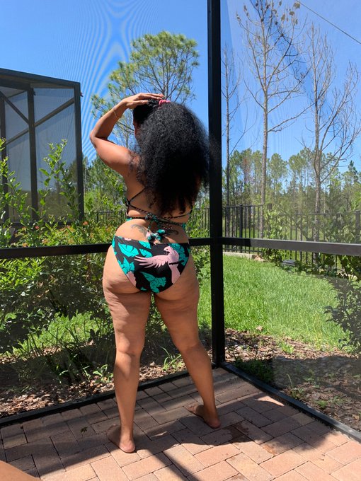 Enjoying paradise https://t.co/DSGcE5DHg4<a href="/tag/mvsales"class="tags"><span>#mvsales</span></a>