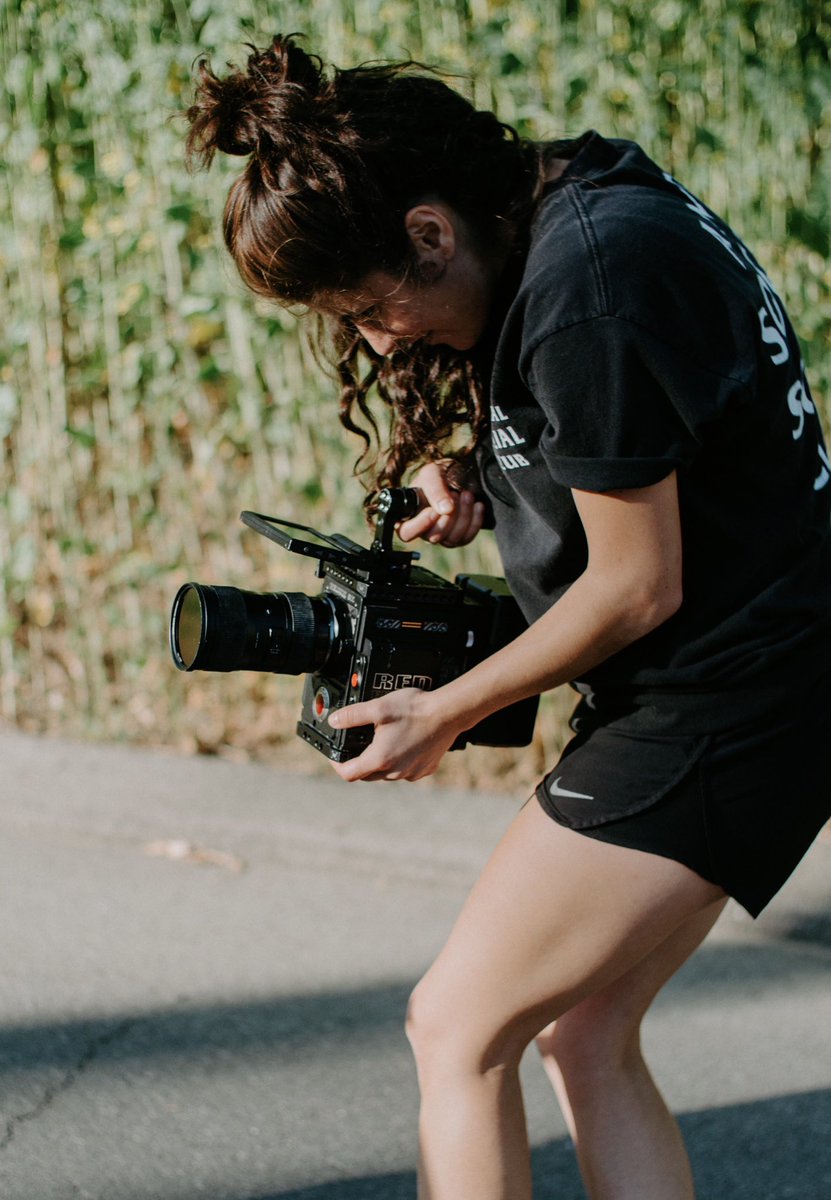 6.  @aniacopian - Filmmaker & Content CreatorAni has essentially mastered the intersection of filmmaking and social media content creation which has led her to work with big brands like Red Bull & Samsung. She also directed a music vid for  @carlyraejepsen & has done so much more!