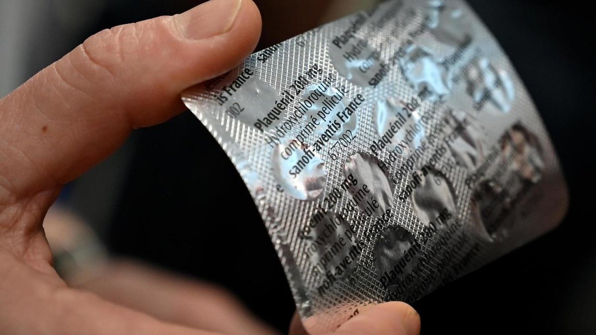 RFI's tweet photo. Coronavirus: une étude au Sénégal confirme l'efficacité de l'hydroxychloroquine https://t.co/8iL7D2gfgz https://t.co/bFBraZoRgI