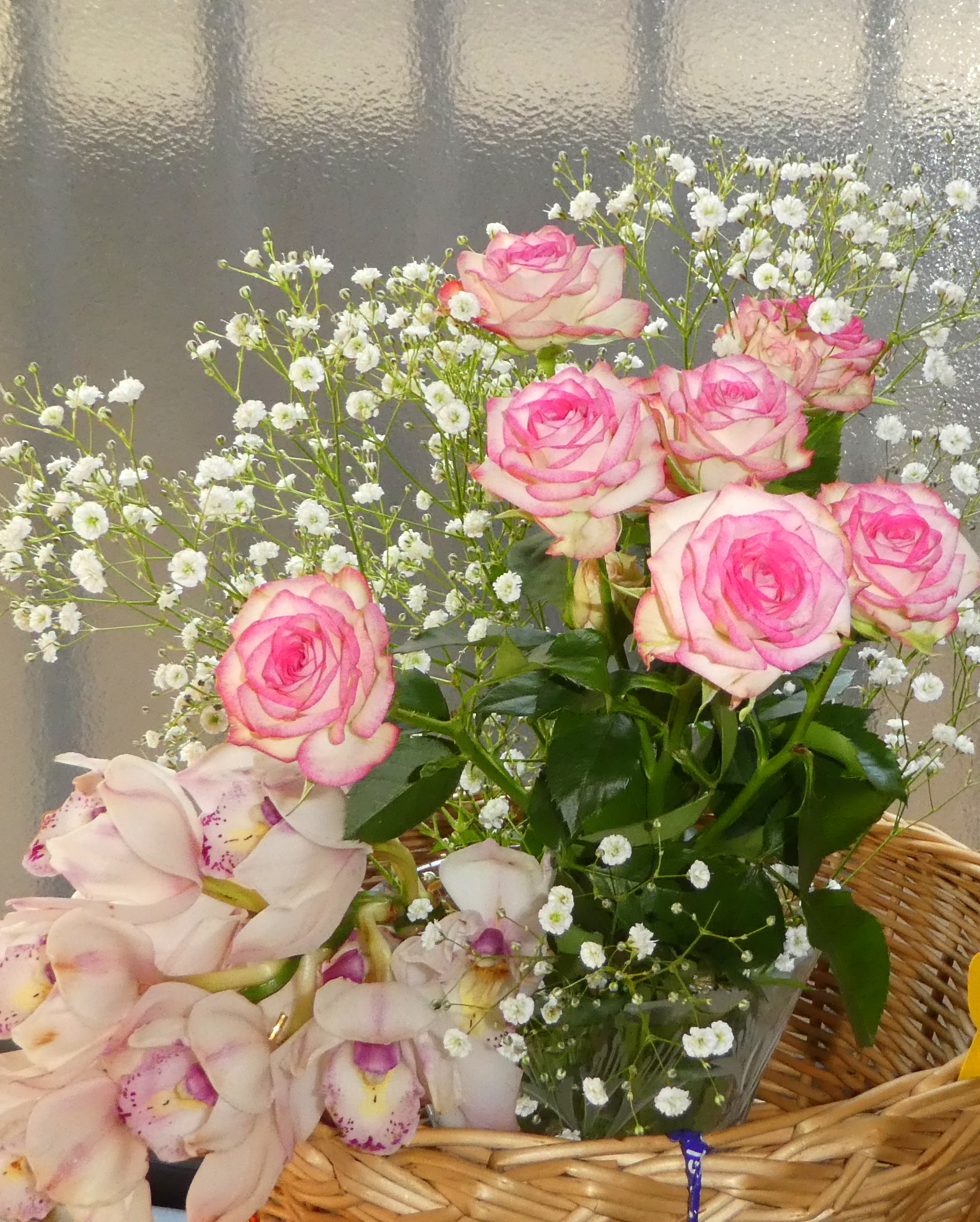 やまうさぎ 我が家のミニバラの花 ミニバラはバラ科で原産地は北半球と世界各地で種類が多く600種類もの品種があるようで花期は1月 6月頃だそうです 花言葉は清らかな愛 T Co Hqpuptun4l Twitter