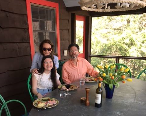 RadioDeluxeNow's tweet photo. May moves in, but John, Jessica, and Maddie aren't moving anywhere. Listeners also show up on this week's show, bringing stories, requests, and words of support. Join them all here: https://t.co/Gdi5VKeWvA https://t.co/vzH0uqbHsc