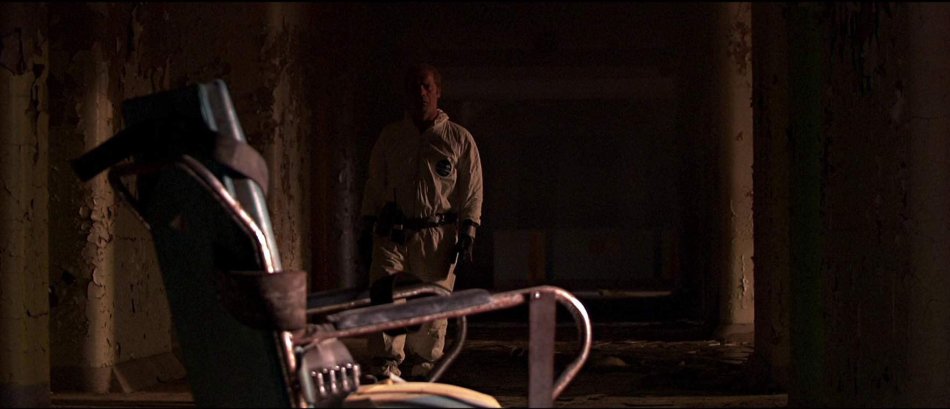 thepopeoftrash's tweet image. #Session9 (2001)

And where do you live, Simon?

I live in the weak and the wounded... Doc