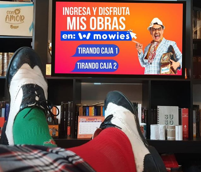 susoelpaspi's tweet photo. Por acá listo pa ver mis obras en fasmilia. Entren ya a https://t.co/Gwkb71d7Yv ¡qué cusca! @LetsMowies #TirandoCaja1 #TirandoCaja2 https://t.co/T4GmVsJ68Z
