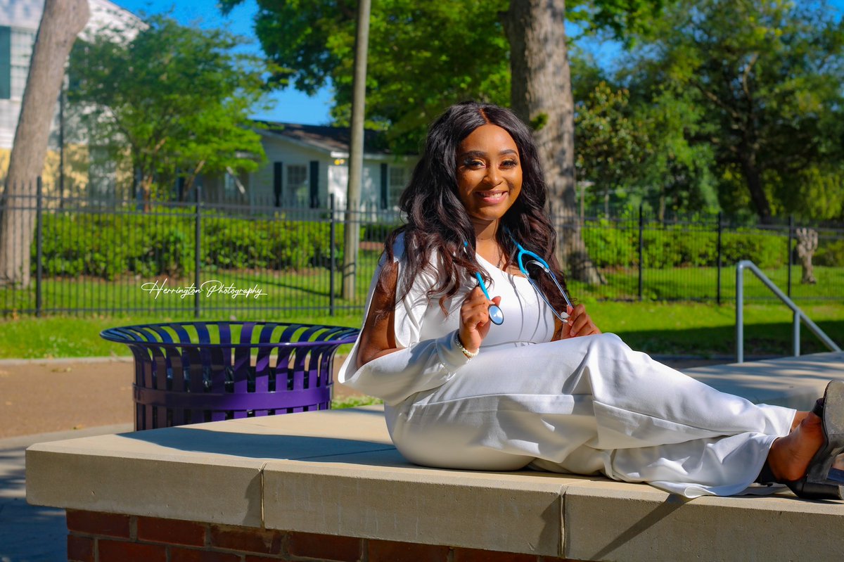 _ana_marie's tweet photo. Organization Founded✅
Alpha Woman✅
3.99 GPA ✅
Internship Experience ✅
Senior Class Prez✅
Number 1 in my Dept. ✅

Alcorn that was FUN 💜✨

...Nursing School Loading🔘

GOD’S Speed 🤞🏽 https://t.co/0iG6HL72kM