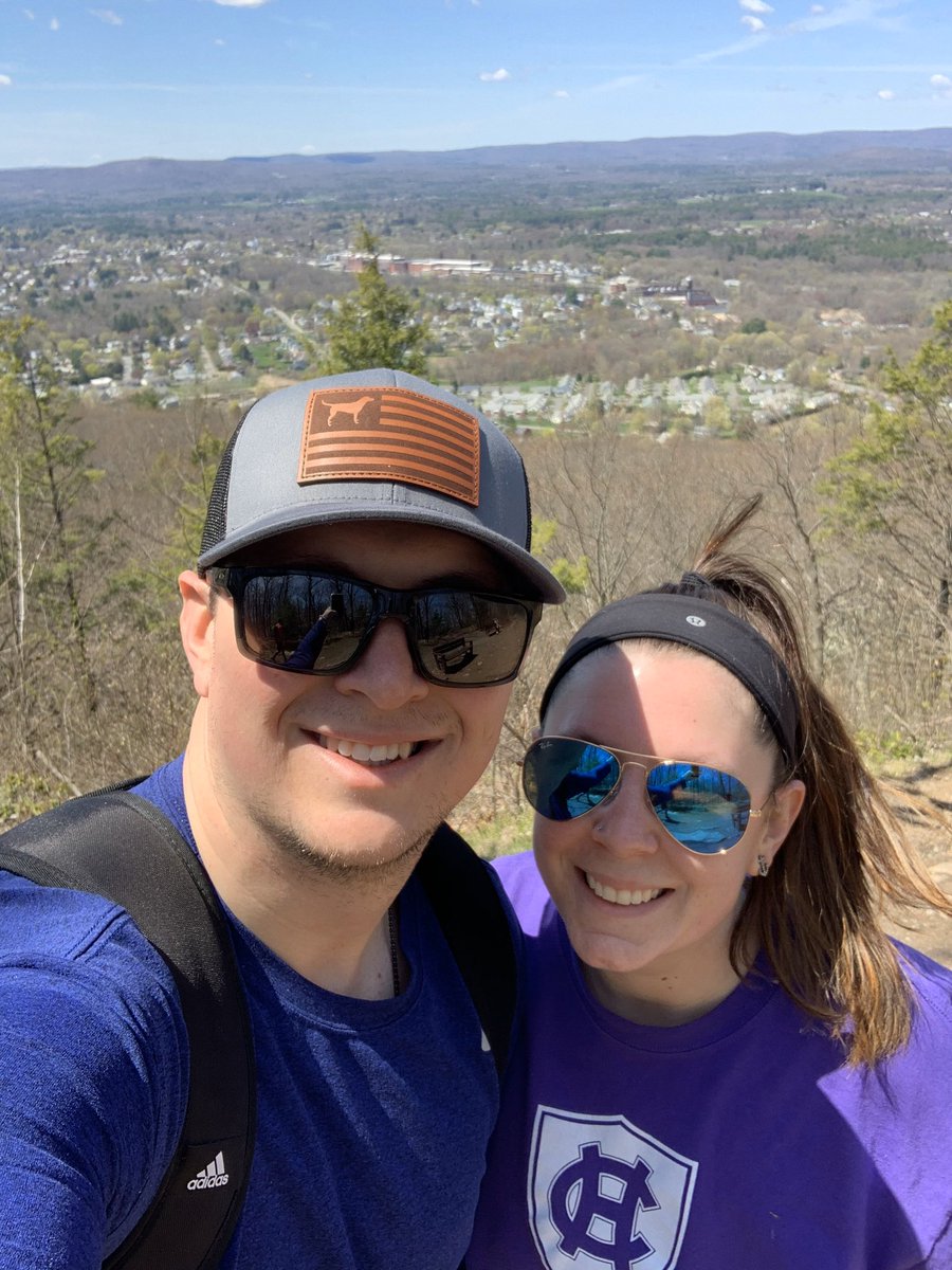 sphipps2015's tweet photo. Awesome hike today - definitely not taking this beautiful weather for granted! @CoachLett10 https://t.co/S8LLC06xaa