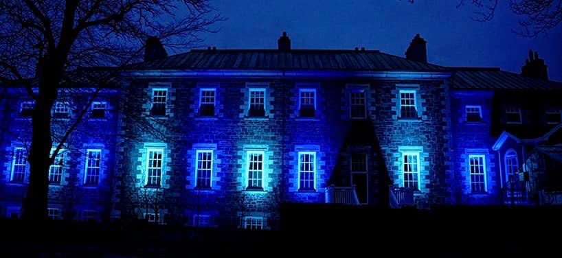 judy_foote's tweet photo. GH is glowing blue &amp; teal in recognition of Cystic Fibrosis Awareness Month to highlight the most common fatal genetic disease in CA among children &amp; youth. 4,300+ Cdns live w/CF &amp; currently there is no cure. #COVID19 info for those w/CF @CFCanada #WalkYourWay4CF #MakeCFHistory https://t.co/e3Yca3ZUfn