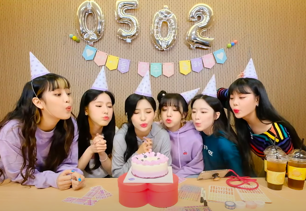 jjongshxl's tweet photo. 2nd anniversary cuties 💜
#2YearsWithGIDLE | #GIDLE_2살_생일축하해 https://t.co/CfS1RVR2pi