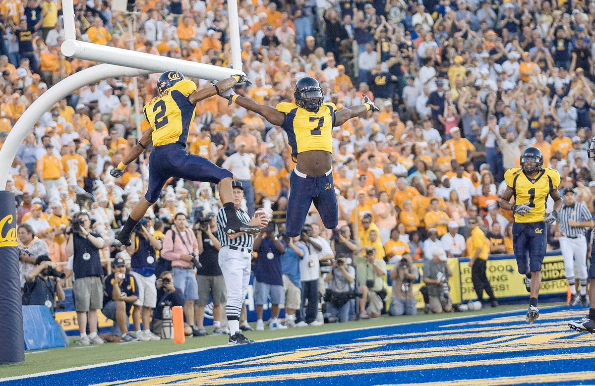 CalFootball's tweet photo. Don't mess with this WR group! 

#CALvsUT2007 https://t.co/QZ4s7hXIAI