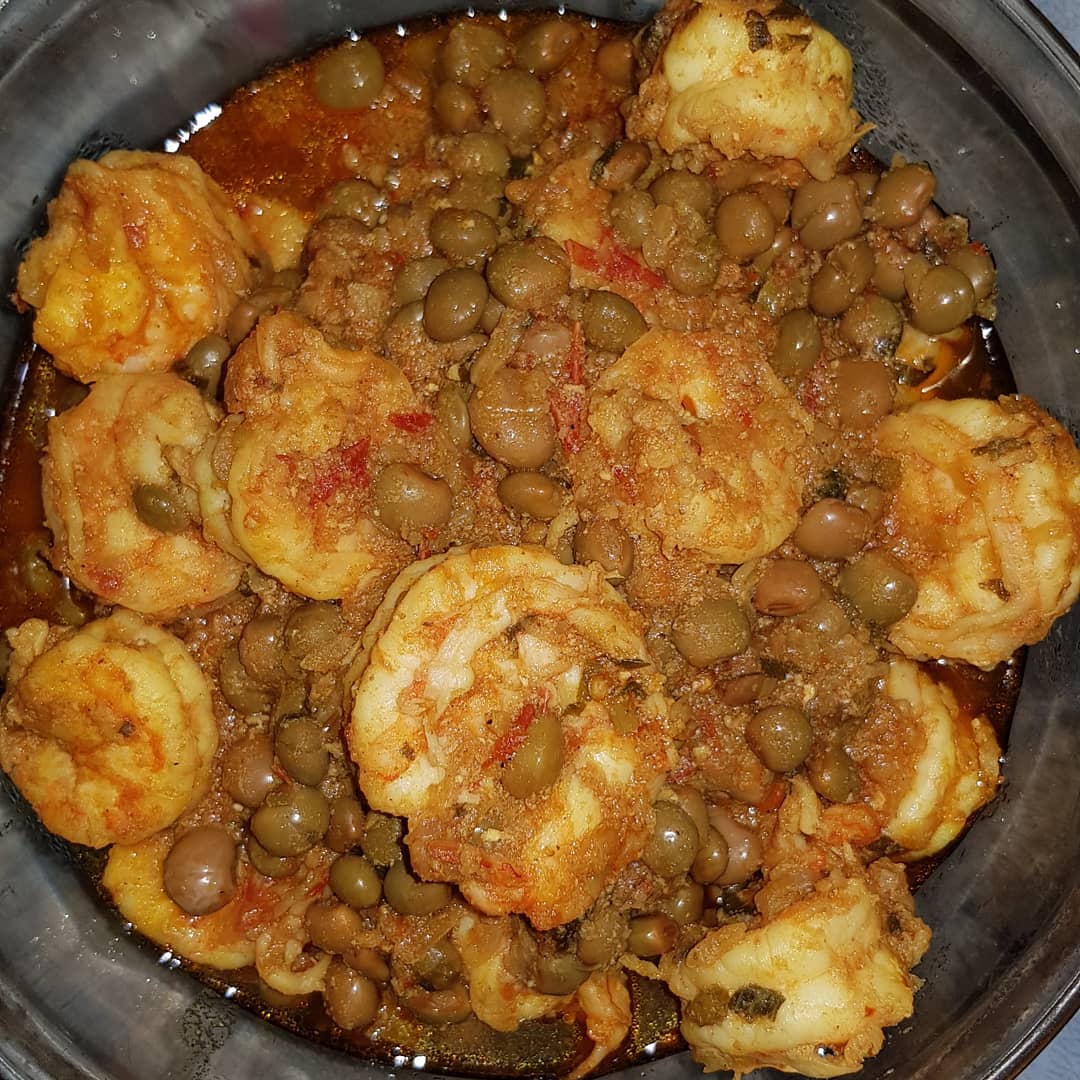 rwpexpress14's tweet photo. Made my fav curry peas and shrimp today 😍 then baked a sponge cake too #RamadanCooking https://t.co/OFg0LGlXaG