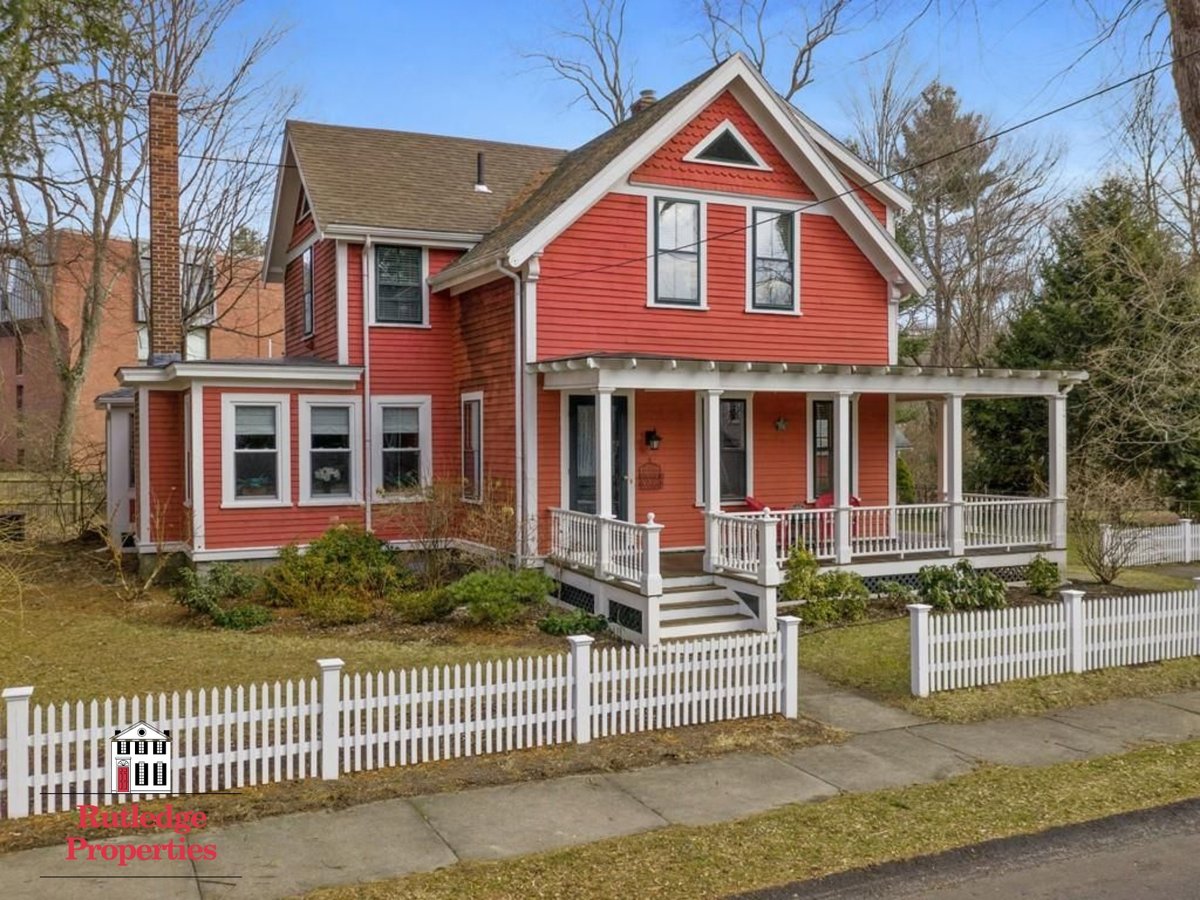 rutledgeprop's tweet photo. Essential business is getting done. Closed on 24 Denton Rd in Wellesley this week. If you have any questions about buying and selling during this time, please reach out. https://t.co/tvX2jzW2Bt