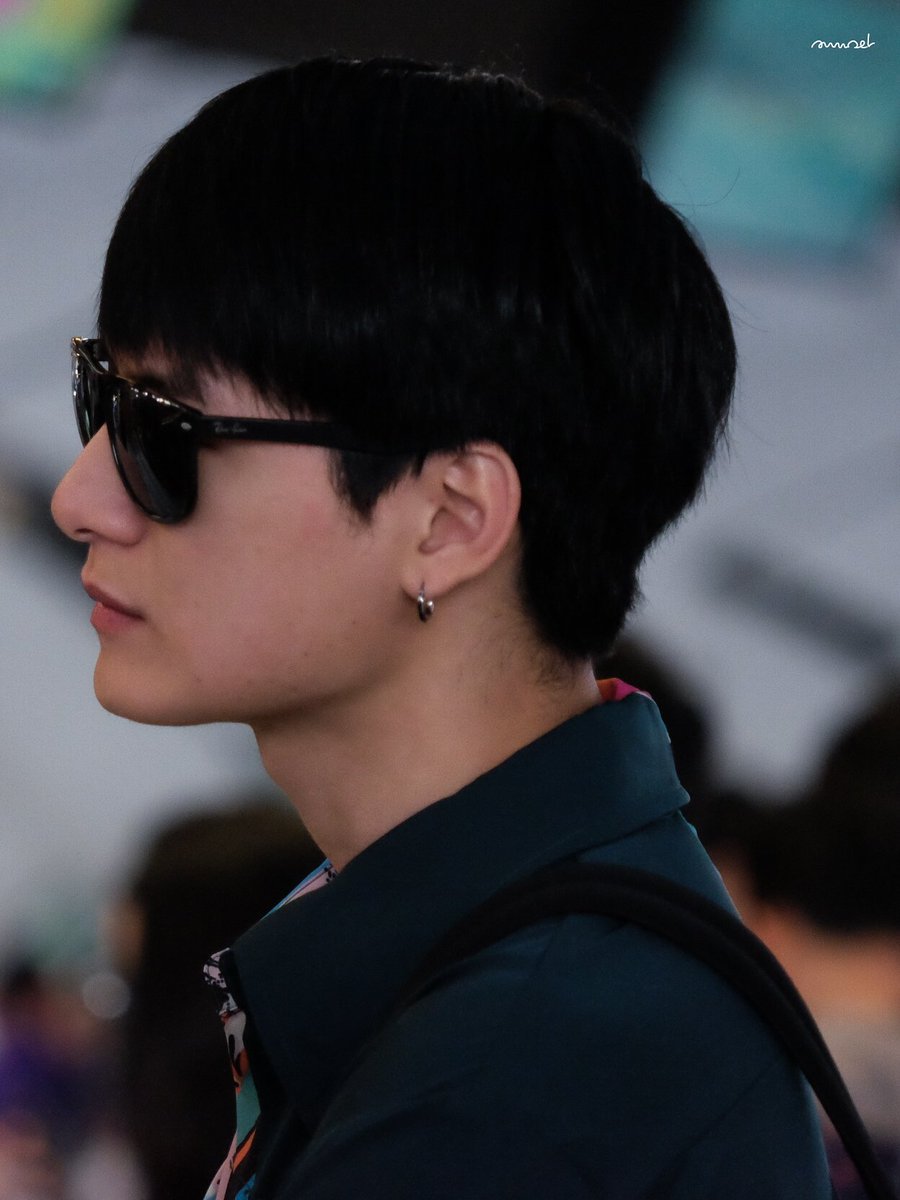 GalleryMin137's tweet photo. มาอยู่กับ sunset อีกดีกว่า
#KristPerawat
#MLSSfoto https://t.co/6CRJakDTL8