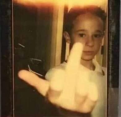 Fryda2001's tweet photo. Abro hilo de cómo mi mejor amiga y yo volvimos a un niño un fuckboy: https://t.co/ZbYNZmxPhi