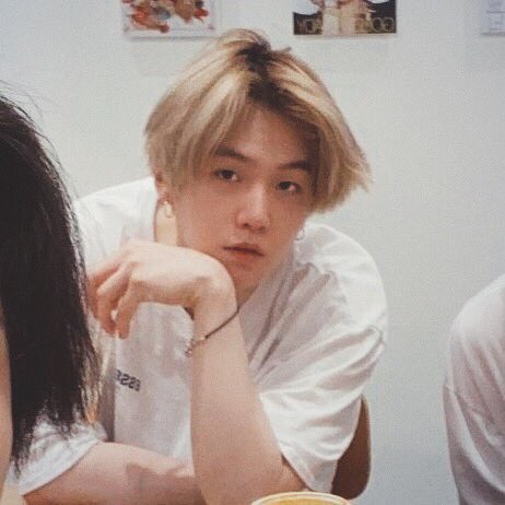 mapplesuga's tweet photo. YOONGI WEARING WHITE SHIRT YES THAT COMBO IS VERY SEXC https://t.co/KYsgqxrlyQ