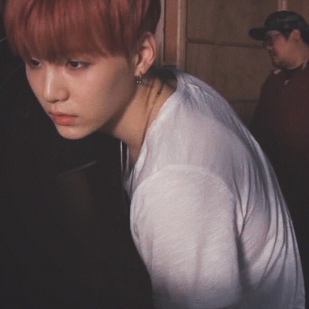 mapplesuga's tweet photo. YOONGI WEARING WHITE SHIRT YES THAT COMBO IS VERY SEXC https://t.co/KYsgqxrlyQ