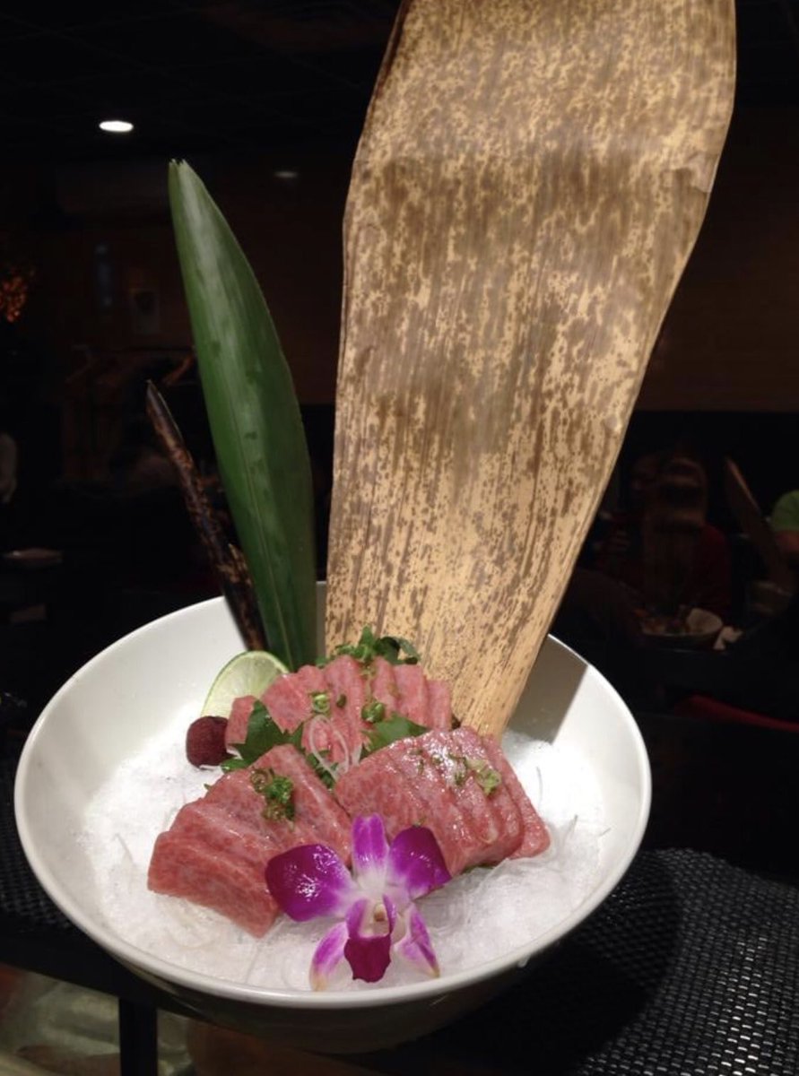 NicChef's tweet photo. oily bluefin toro，melted in your mouth😋 https://t.co/KHYC9dtPjF