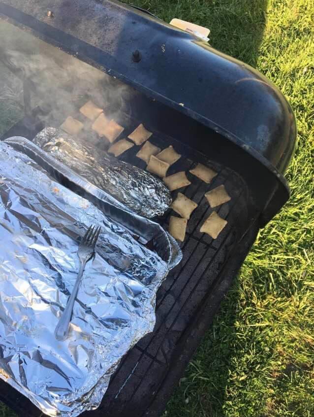 LavishMarkie's tweet photo. They told me to bring something to put on the grill now it’s a fucking a problem 🧐🧐🧐🧐 https://t.co/VcgBmGna7P