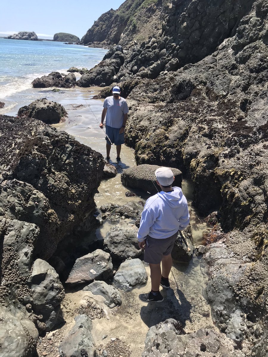TeamLintner's tweet photo. Went looking for halibut today... 🎣 #portsanluis #avilabeach #socialdistancefishing #stayactive  #ritualangling https://t.co/NHDMhBBtaQ