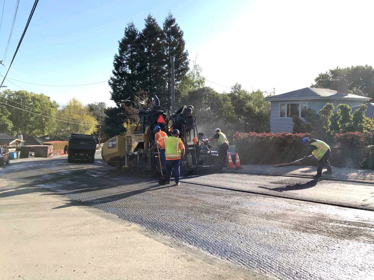 CityBelmont's tweet photo. The 2020 Pavement Project - Ph 2 is near completion! Over the past two months, work to rehabilitate roadways id'ed by the #MeasureI paving program included pavement grinding and overlay, PCC curb, gutter and swale replacement, spot repairs, and striping.
#SB1 #infrastructure https://t.co/Wym3VOahnS