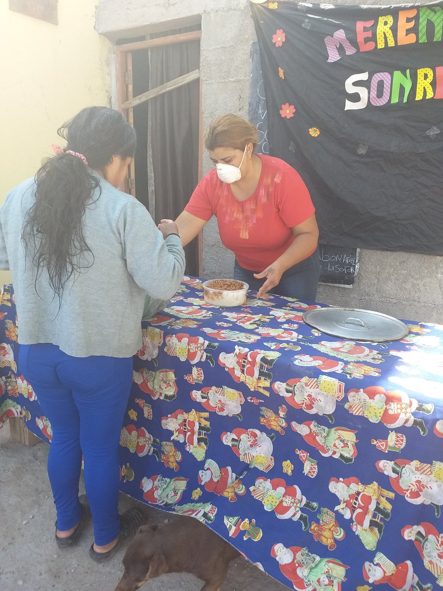 valunn1's tweet photo. Queremos agradecer, infinitamente la colaboración @ParedesUrquiza y a todo su equipo de trabajo,q hicieron posible, poder contar con viandas  para cada una de las flias de nuestros niños del Merendero Sonrisas, xq más allá de q ya no esté ocupando un cargo político, siempre esta. https://t.co/rCToyE8XVr