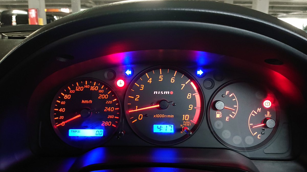 しずま キーシリンダーとメーター球交換しました メーターは分かりにくいけど赤のled入れてウインカーとodoと時計とハイビームは青のledにして警告灯も全部赤のledに変えた しずま キーシリンダーとメーター球交換しました メーターは分かりにくいけど赤のled入れてウインカーとodoと時計とハイビームは青のledにして警告灯も全部赤のledに変えた