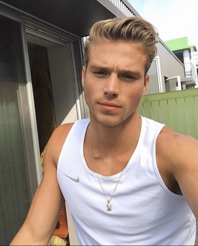 CalebCold2's tweet image. Finally downloaded Twitter I know u guys have been telling me for a while now to make one🤗