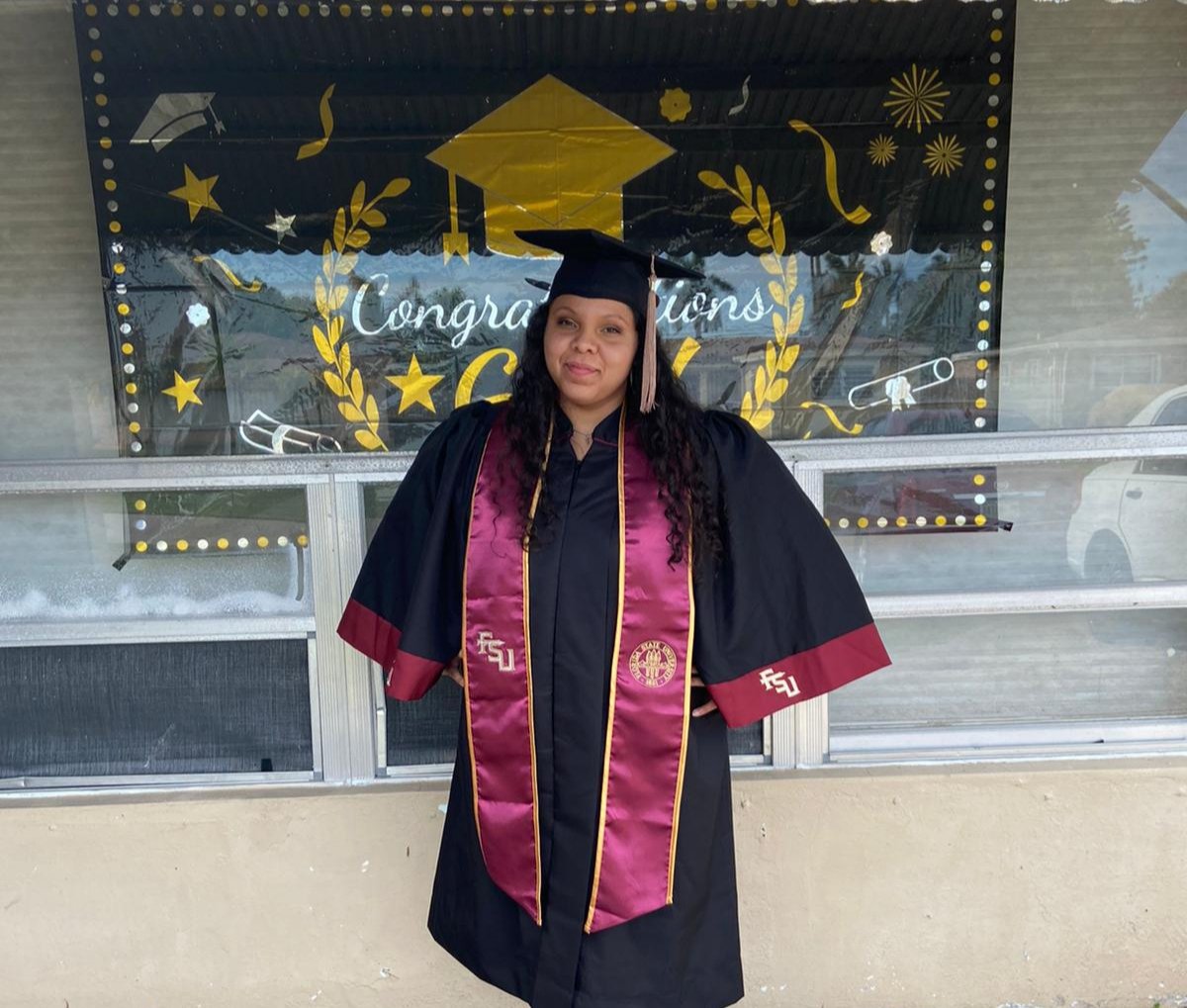 OliveQueenn's tweet photo. Jazmyn Booker 
B.S. Marketing 
Florida State University 
It seems impossible until it's done 👩🏽‍🎓🎉🎓💅🏽 https://t.co/cIoH3a2JQu