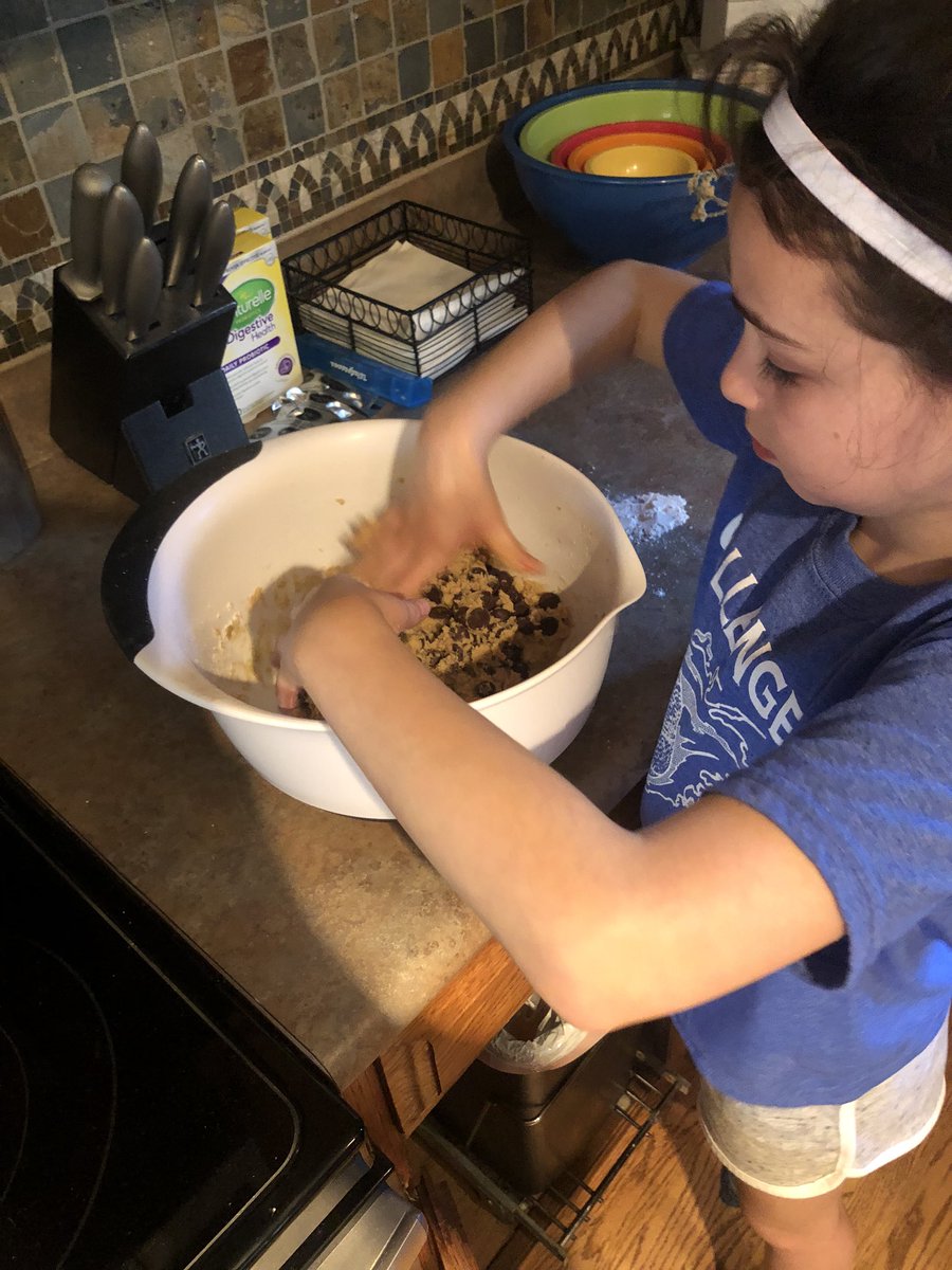 mickln8's tweet photo. Nothing like homemade cookies. They were delicious!! #cookies https://t.co/kh79DkXvhY