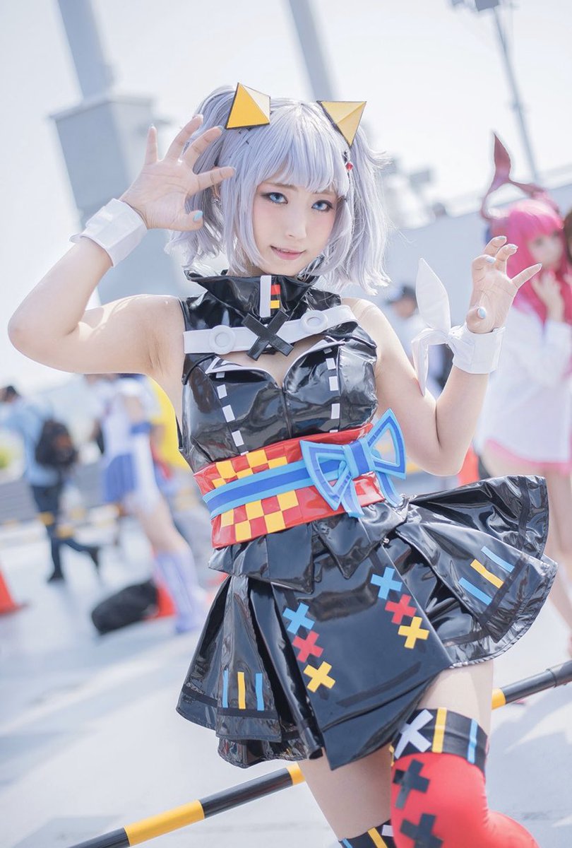 VTuber・輝夜月(かぐやるな)のコスプレ