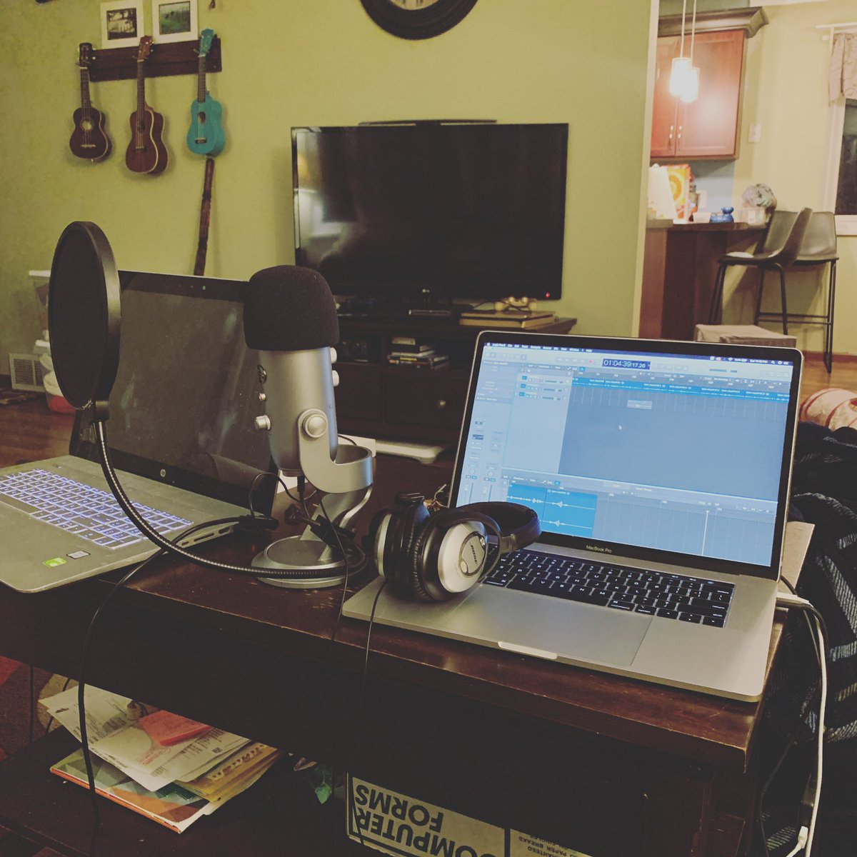 RadioSaturn's tweet photo. Working on our next video! https://t.co/PS6EPdESuh