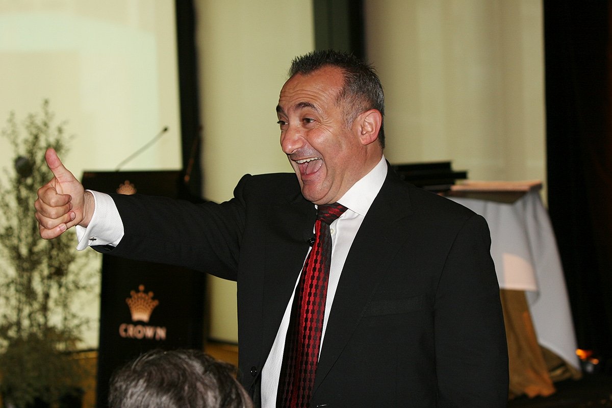 Pat Mesiti - cooperate event