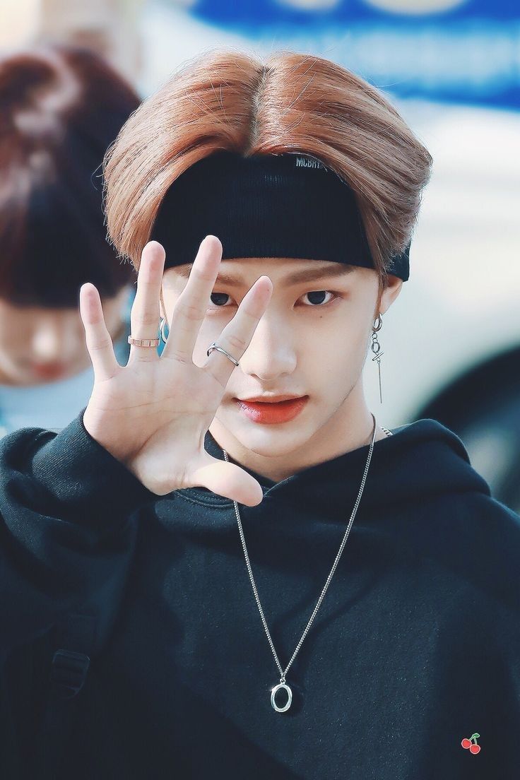 hwang hyunjin tweet media