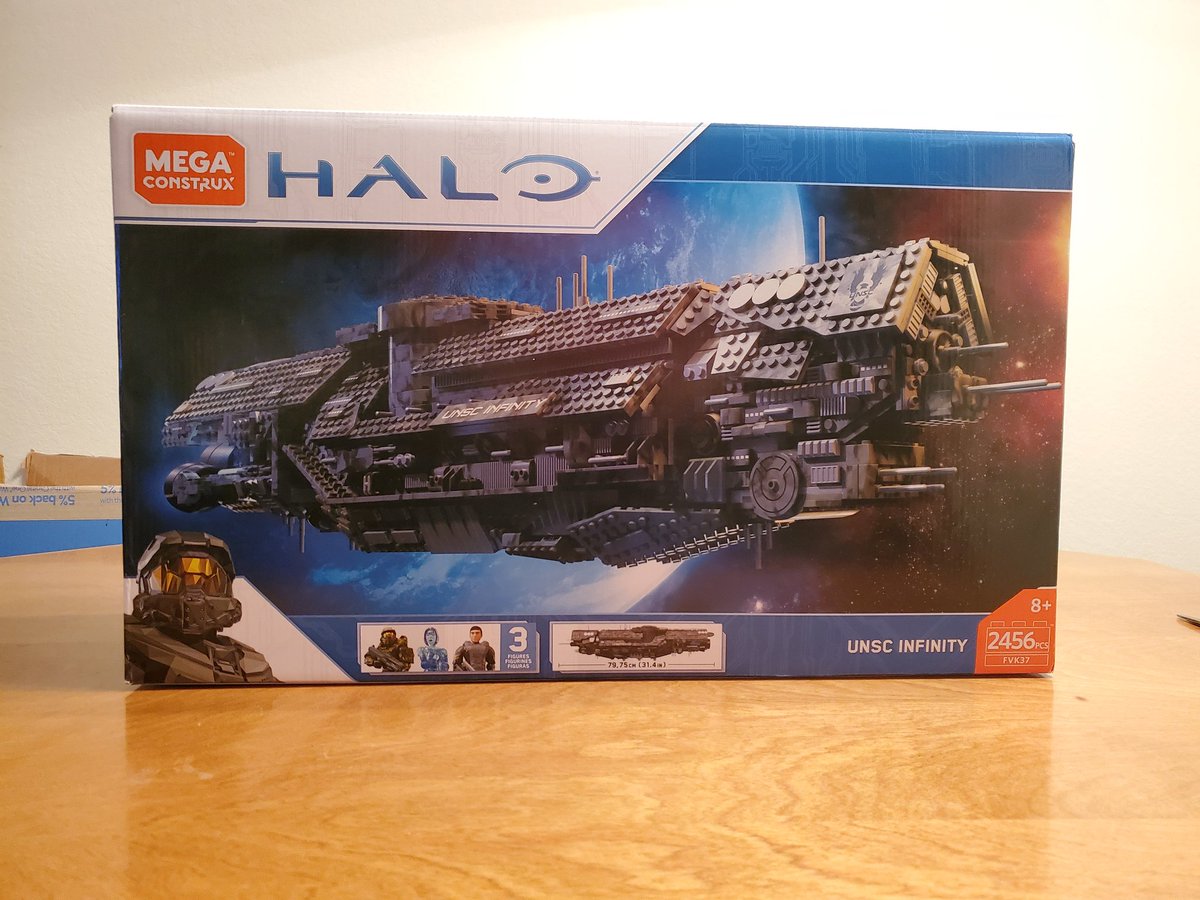 IWantItsJustSam's tweet photo. 11:30 pm.
2456 pieces.
4 boxes. (more pictures in next tweet)
126 page guide.
It... begins.
#Halo #UNSCInfinity @MegaConstrux https://t.co/Vh7ziMJhj0