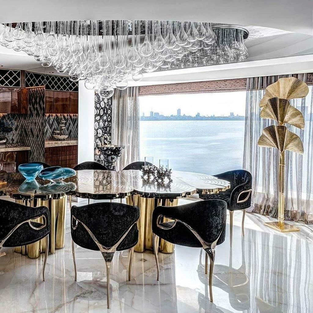 Today Inspiration - Ideas & Trends |
#15YEARSBL @zzarchitects surprised one more time with exclusivity and elegance in the #contemporarydesign of a #luxuryapartment that follows a #maximalistdesign concept. Fortuna dining table by Boca do Lobo.
#15years1… instagr.am/p/B_tVkyph7SC/