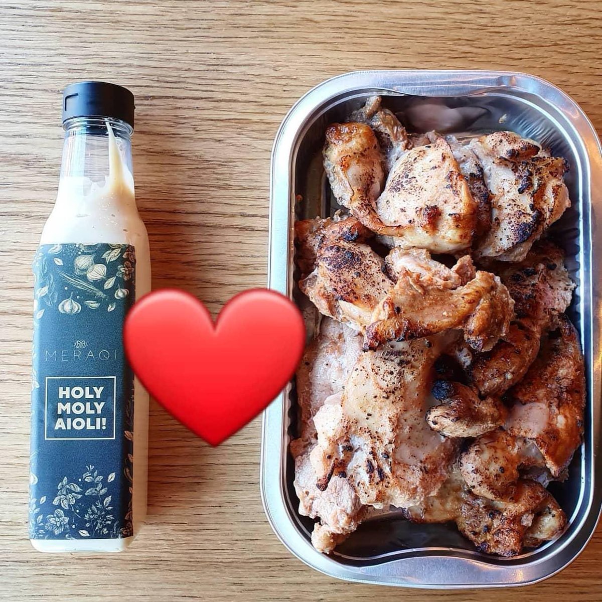 Vandaag geopend vanaf 12.00 uur tot 19.30 uur.  
MERAQI FOOD market🥩🥗🥙           Kom gerust even kijken en stel je eigen lunch of diner samen.
Broodjes en salades lunch 
Borrelplankjes 
Speciale bbq-pakketten 
Carpaccio’s, pasta’s, maaltijden en veel meer culinaire gerechten