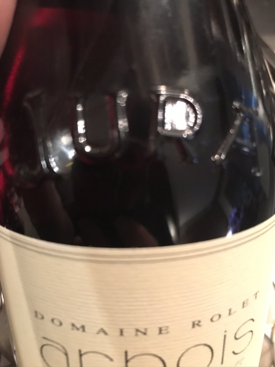 SteveKubota's tweet photo. Time for something a little different #Drolet #Jura #Arbois #Trousseau🍇💟 stunner 😎🍷💜 @pietrosd @wineworldnews @AustWineTasting @TweetaDean @_drazzari @jflorez @wine1percent @frankstero @CaraMiaSG @SLBriscoe @KellyMitchell @missbubbles1983 @JMiquelWine @creativefabien https://t.co/hNBx4AwR6x